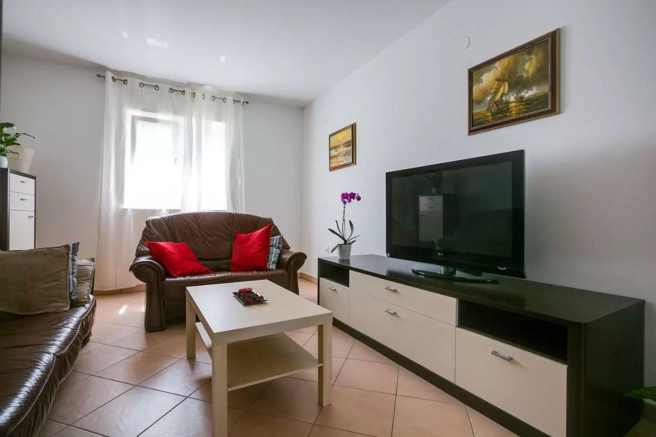 Apartment Vitalia 2+2 Poreč Buitenkant foto