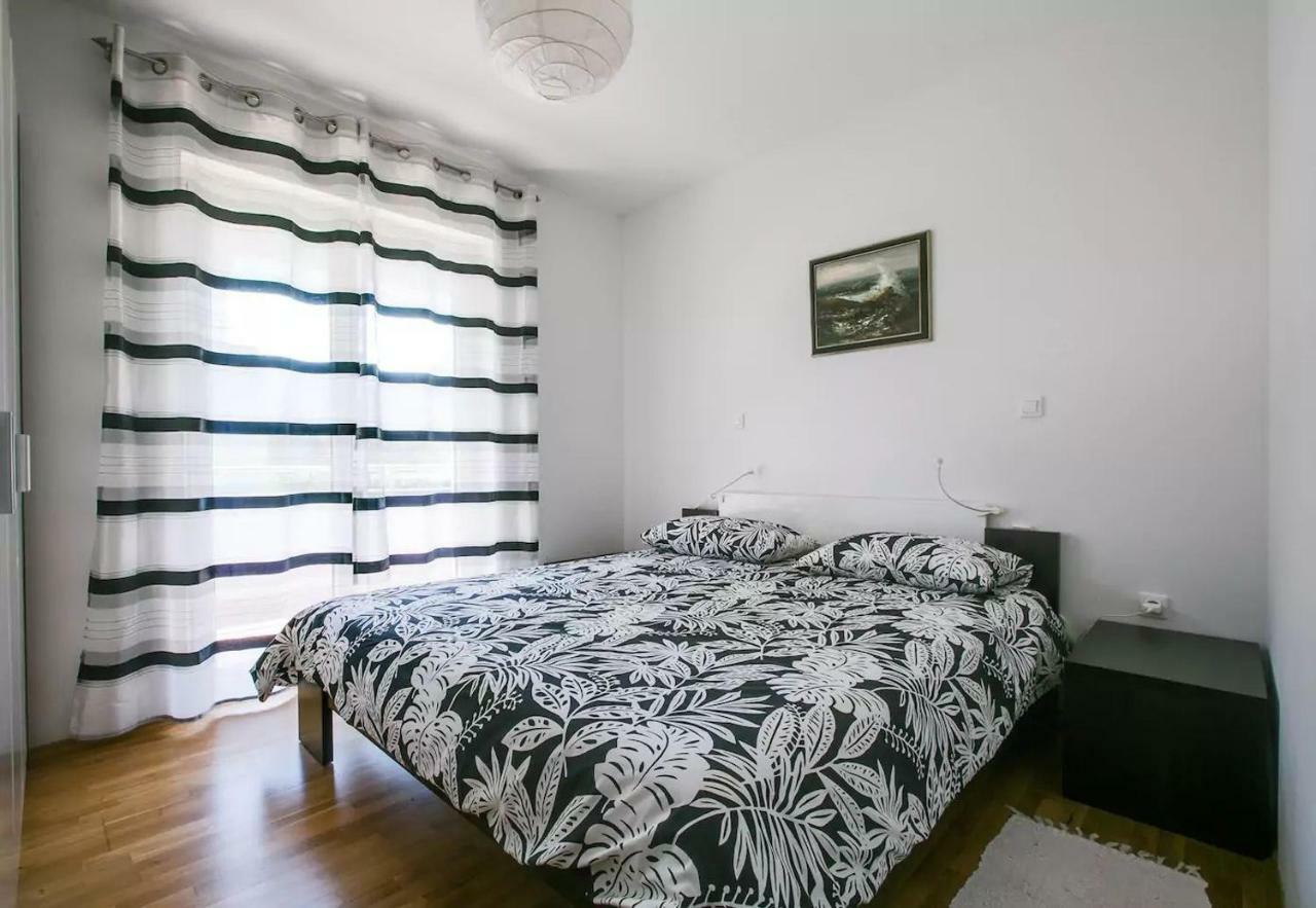 Apartment Vitalia 2+2 Poreč Buitenkant foto