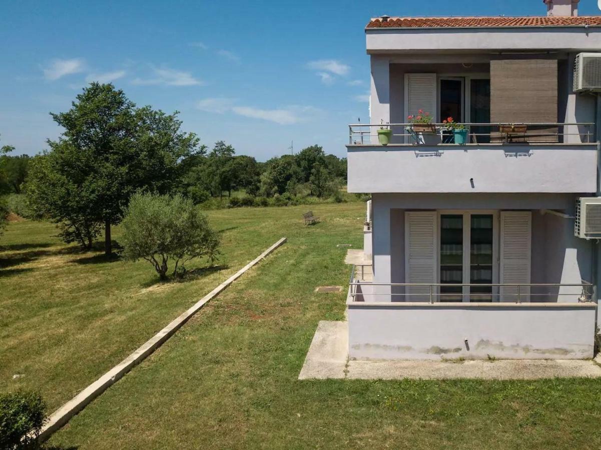 Apartment Vitalia 2+2 Poreč Buitenkant foto