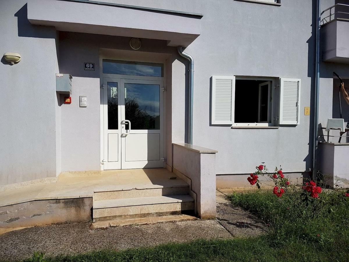 Apartment Vitalia 2+2 Poreč Buitenkant foto